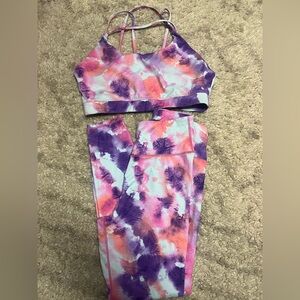 Size large tie-dye workout set